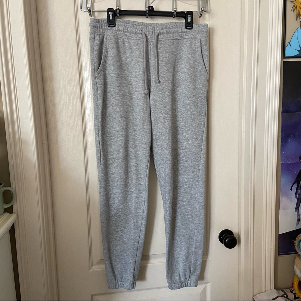 ⭐️Light Gray H&M (Divided Brand) Drawstring Joggers⭐️